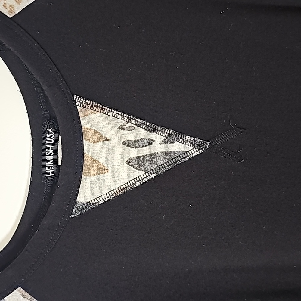 SOLD - Small | Heimish USA | women's top - Picture 3 of 6